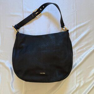 Calvin Klein Erica Large Pebble Hobo - Black